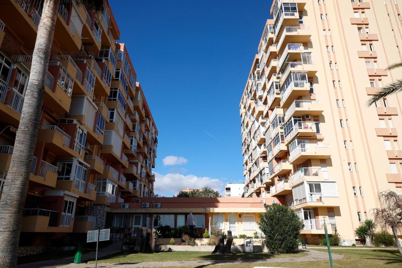 Apartamentos Dc Benalmádena Exteriör bild